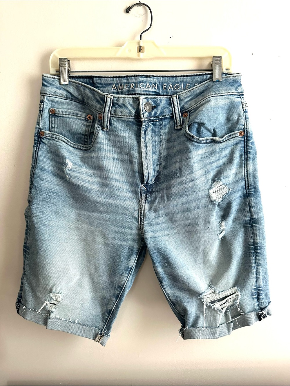 AE‎ • Airflex Light Wash Distressed Denim Shorts